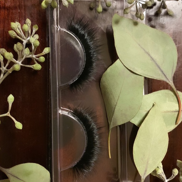 PREMIUM LASHES HIDDENLASHES 🌿✨ - Picture 5 of 5